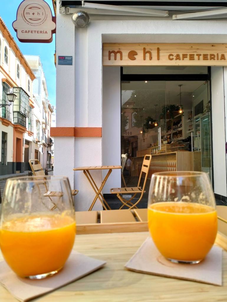 Cafetería y panadería artesana en Sevilla